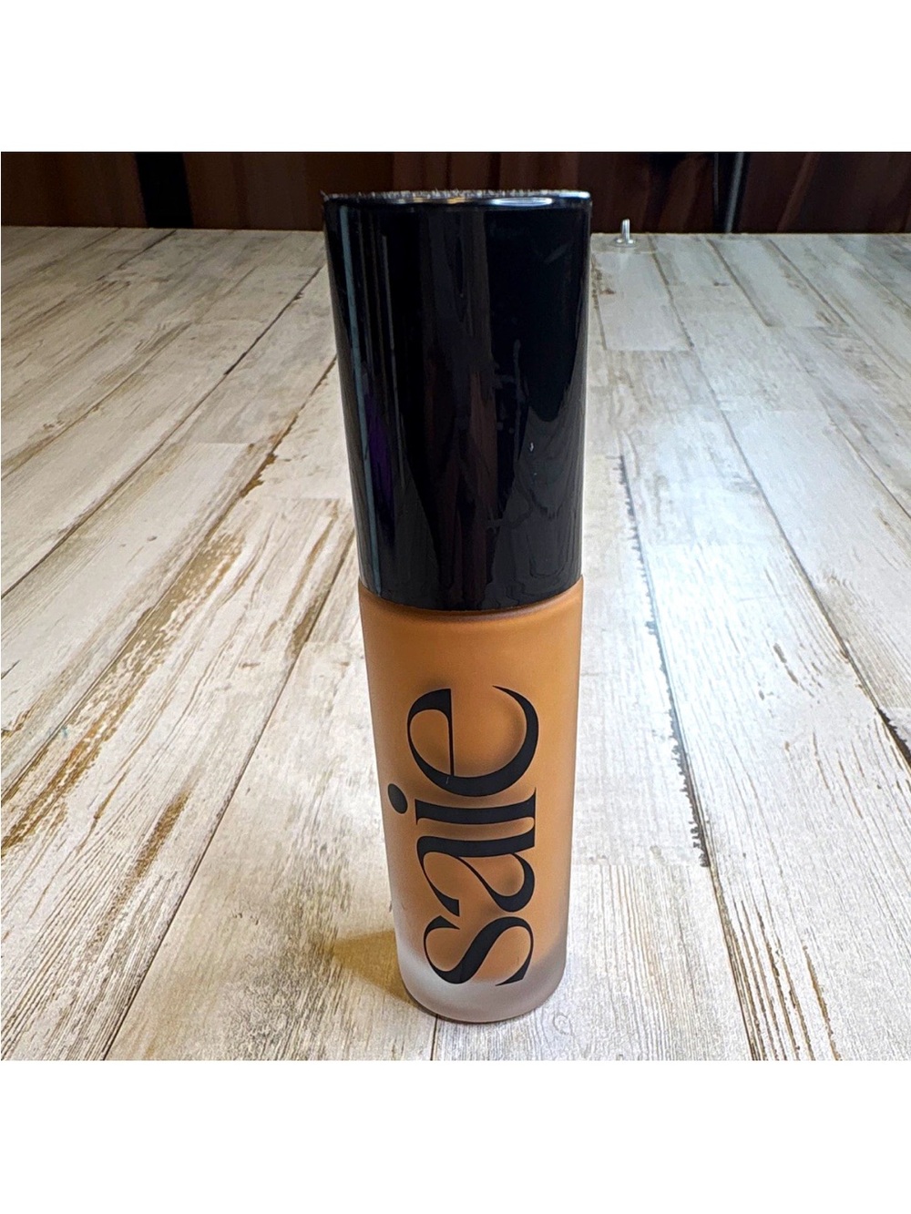 Saie Glowy Super Skin Liquid Foundation Shade 17 30 mL / 1.0 fl oz - Picture 9 of 9